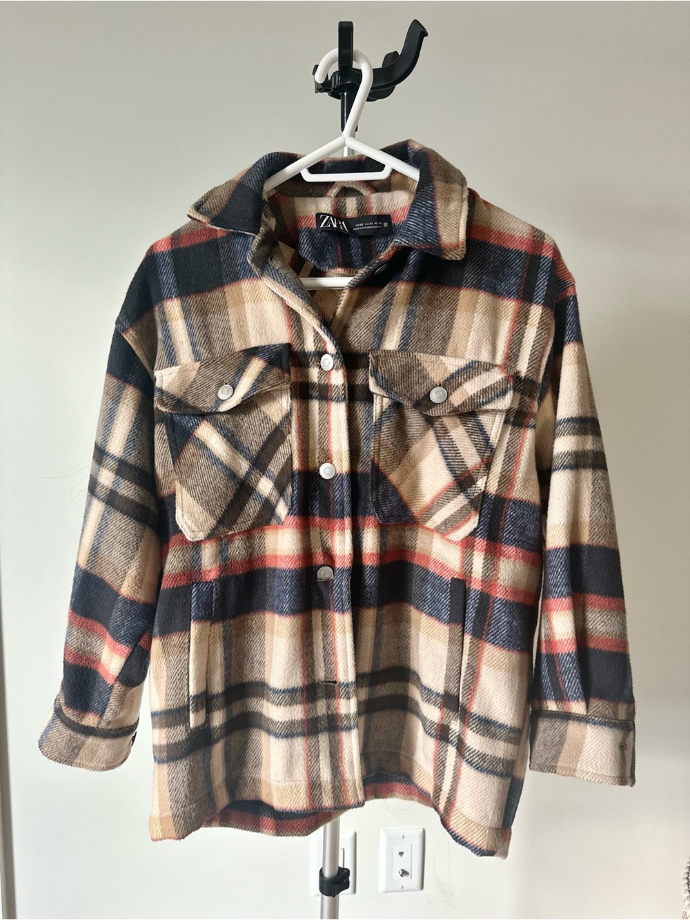 Zara Beige Plaid Shacket - Casual Button-Front Jacket
